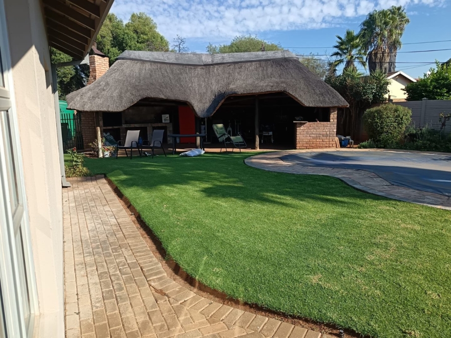 4 Bedroom Property for Sale in Carters Glen Northern Cape